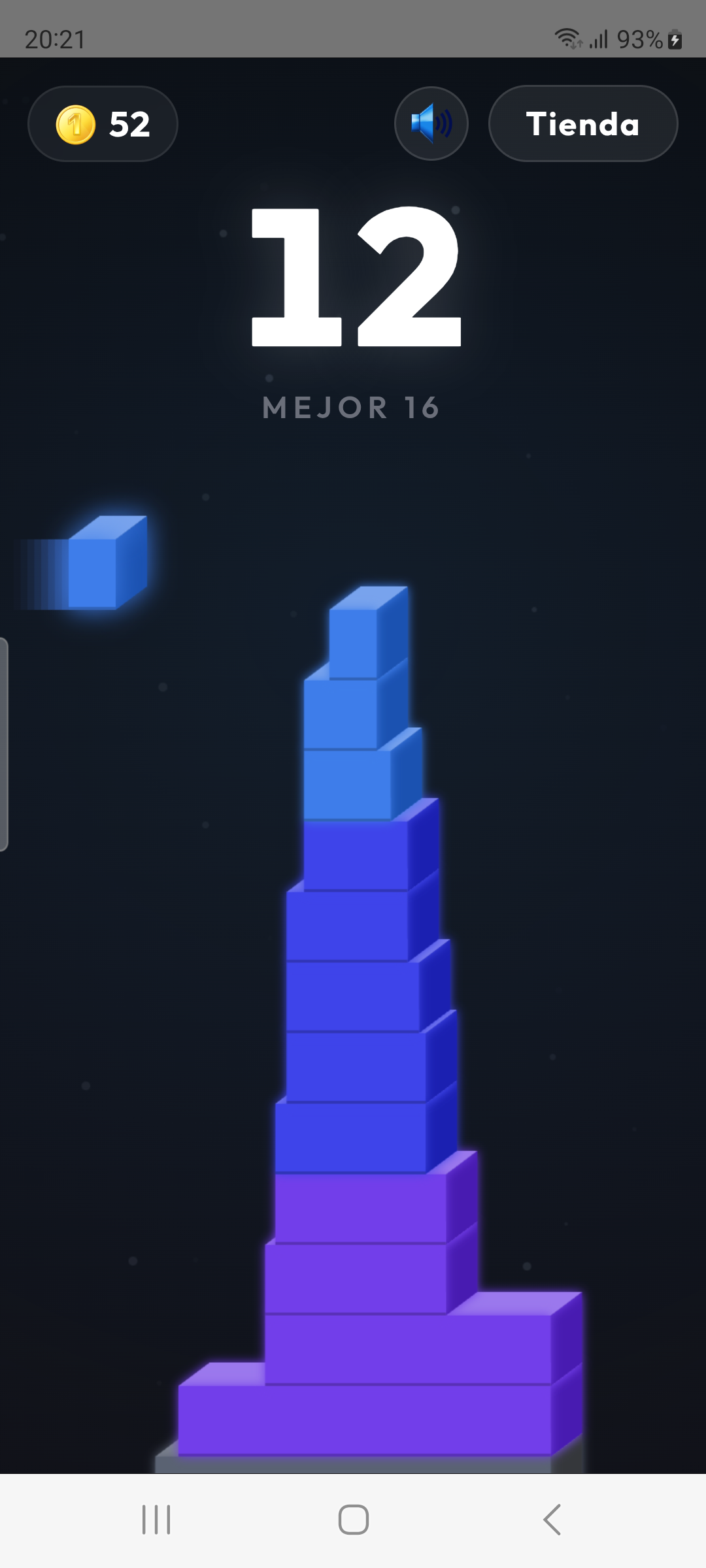 Torre alta de bloques de neón en Stack & Crash
